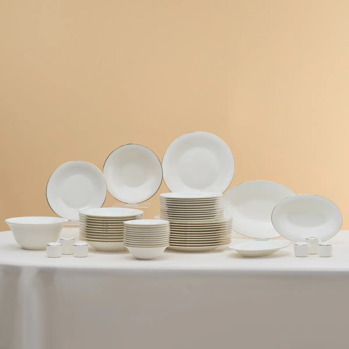 Karaca Fine Pearl Fame 58-teiliges Tafelservice für 12 Personen, Gold
