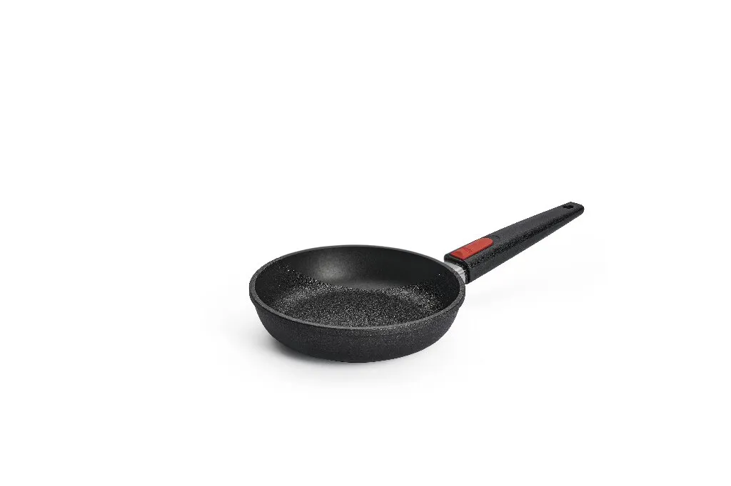 Woll - Gusspfanne Induktion, Ø 20-32 cm, Nowo Titanium, Antihaft, Spülmaschinenfest