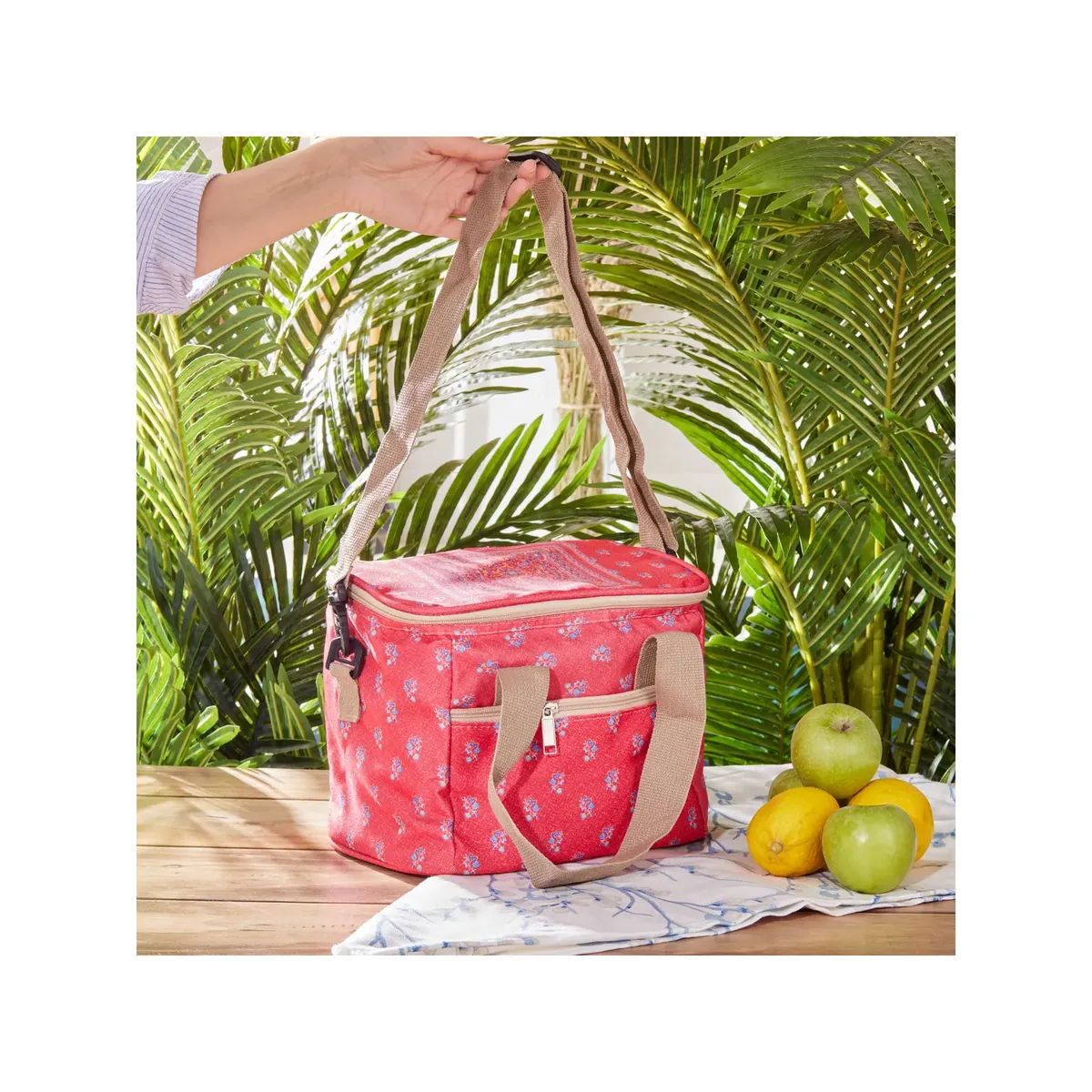 Karaca Ethnic Design isoliert Picknick Tasche