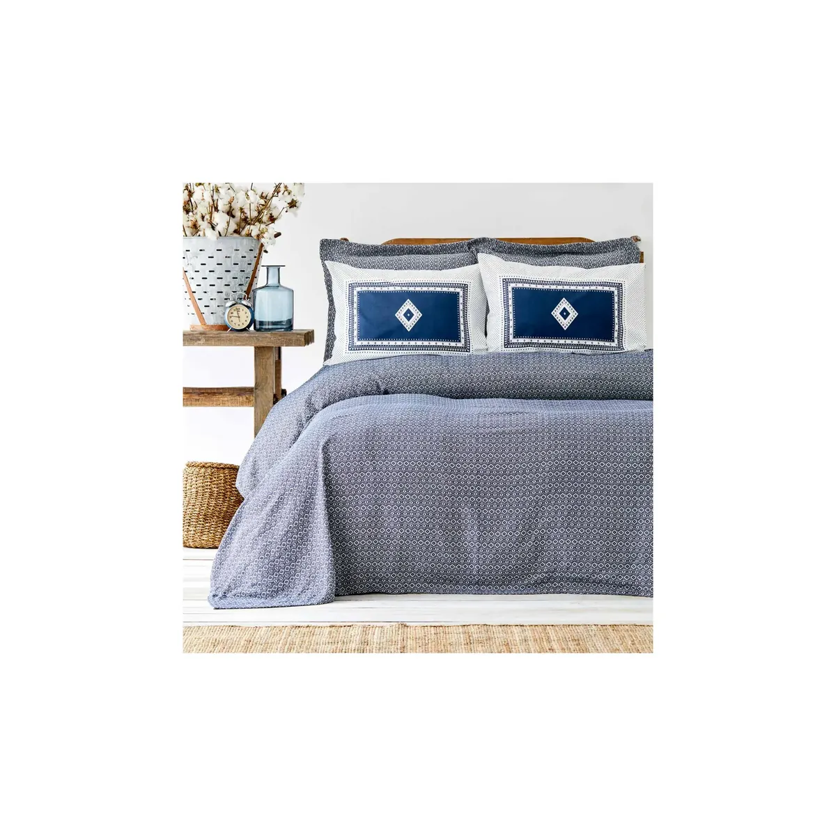 Sarah Anderson Salerno Tagesdecken- Set mit Spannbettlacken- Set - Indigo
