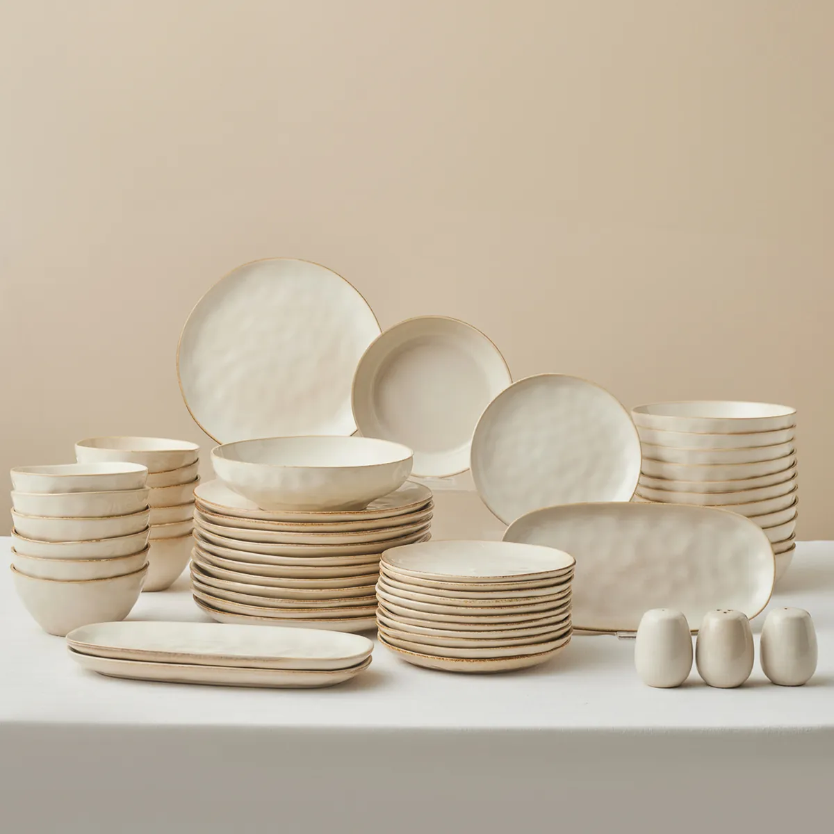 Karaca Earth Collection Aria 55-teiliges Tafelservice für 12 Personen Beige