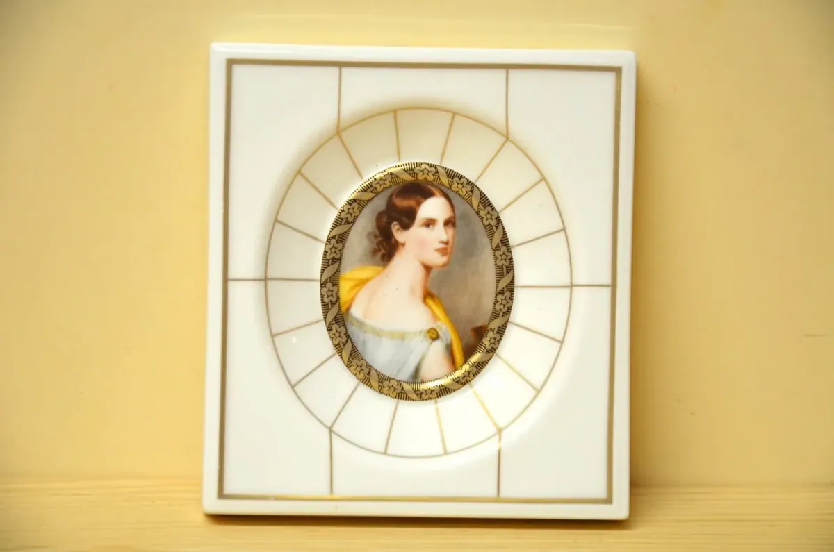 Villeroy & Boch - Heinrich Galerie der Schönen Antonia Wallinger