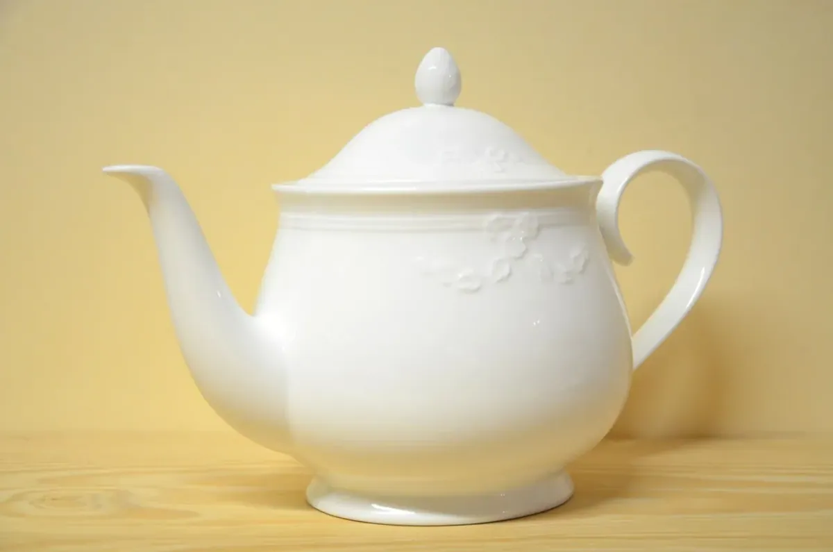 Villeroy & Boch Fiori weiß / weiss Teekanne