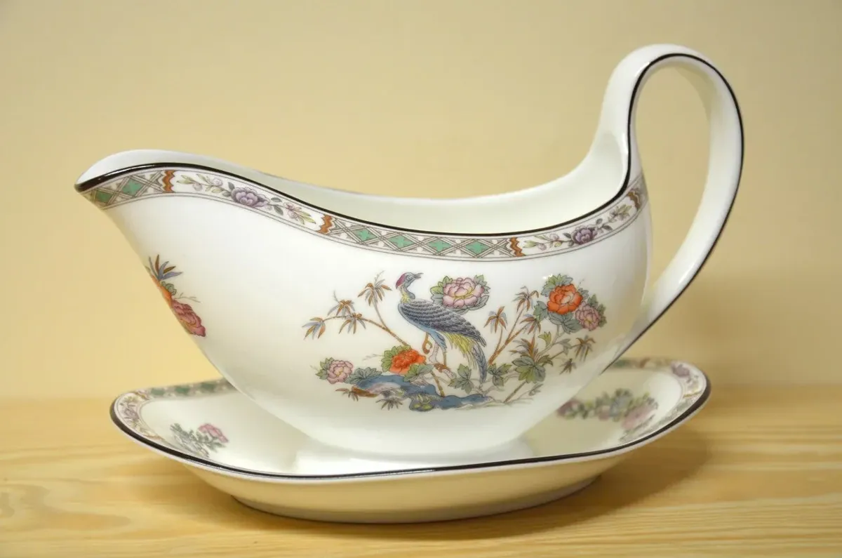 Wedgwood Kutani Crane Sauciere mit Untere 1 -teilig