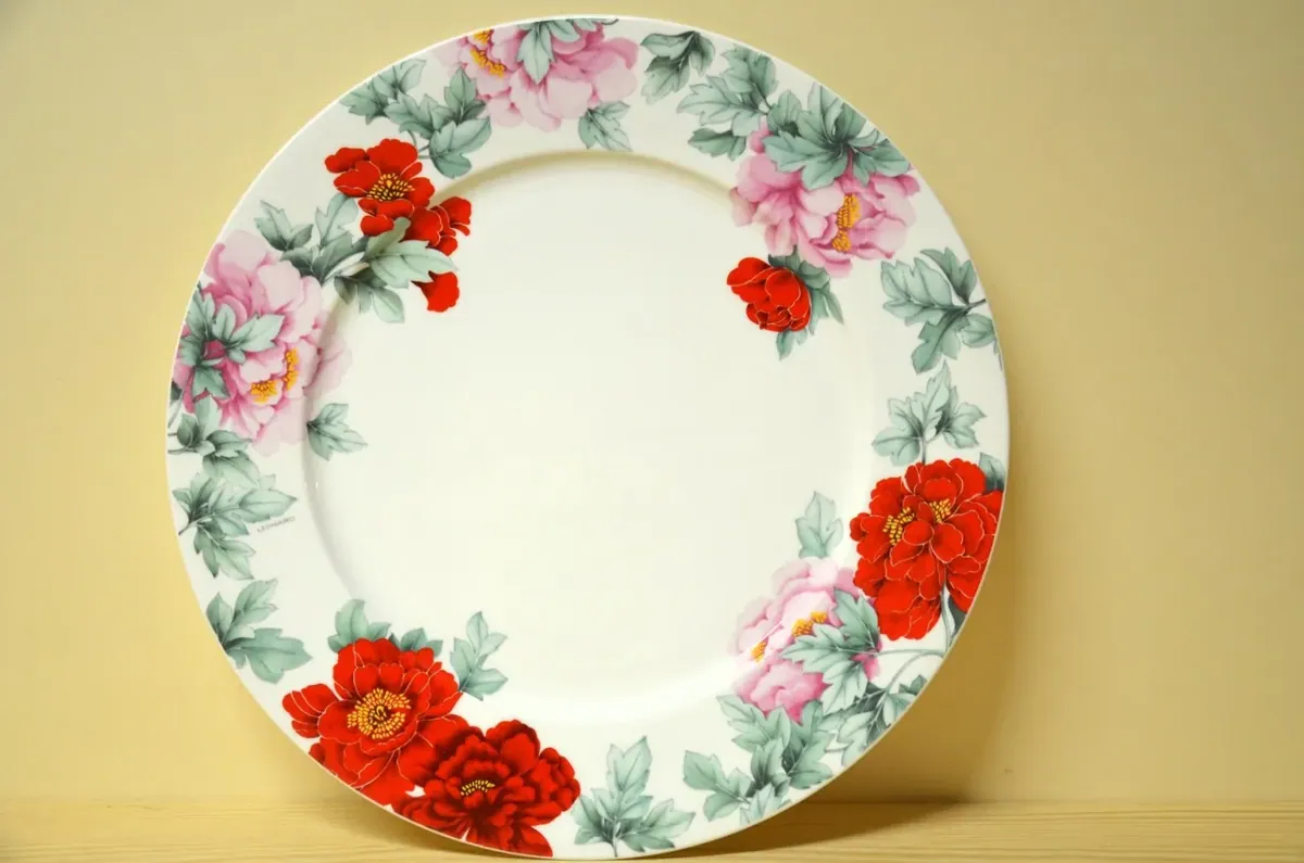 Hutschenreuther Scarlet Platzteller / Platte rund