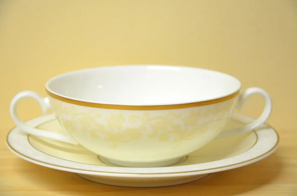 Villeroy & Boch Ivoire Suppentasse mit Untere  NEU
