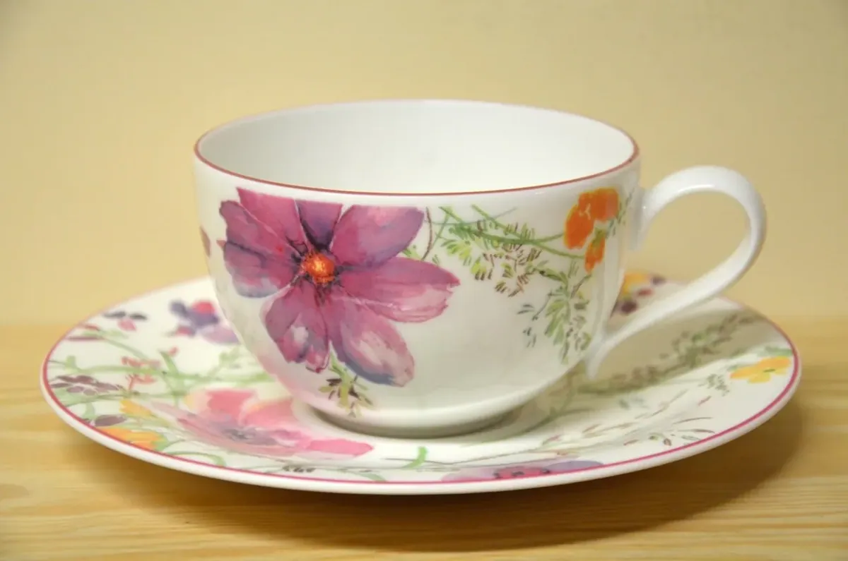 Villeroy & Boch Mariefleur Cappuccino / Frühstückstasse mit Untere NEU