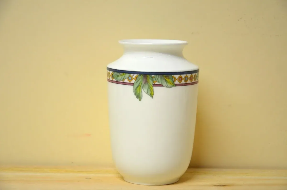 Hutschenreuther Concorde Hacienda (Hazienda) Vase