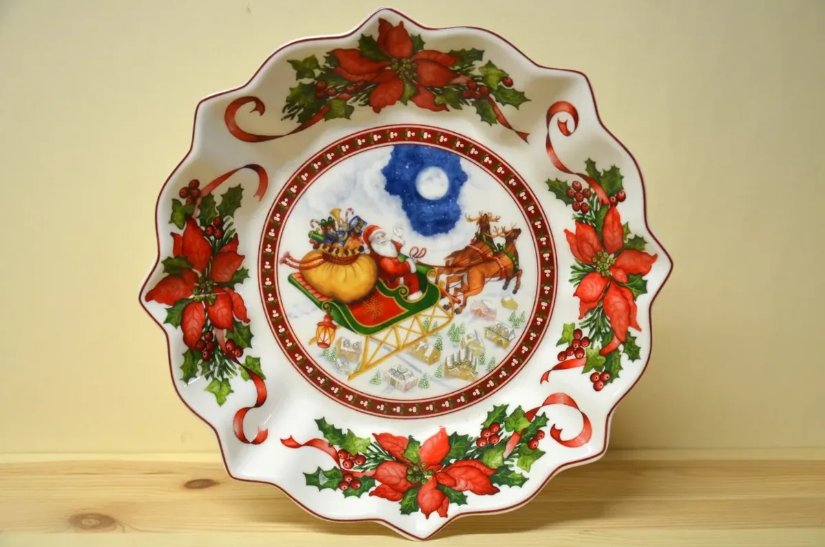 Villeroy & Boch Toys Fantasy Santas Flug Schale auf Fuß NEU