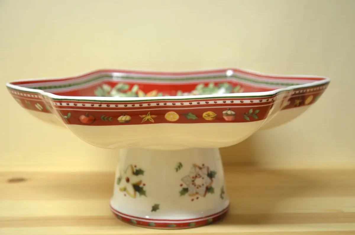 Villeroy & Boch Winter Bakery Delight  Sternenschale auf Fuß  NEU