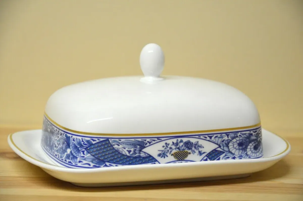 Hutschenreuther Kabuki Butterdose NEU