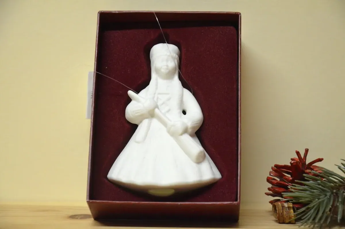 Villeroy & Boch Lara Ornaments Mädchen weiss NEU