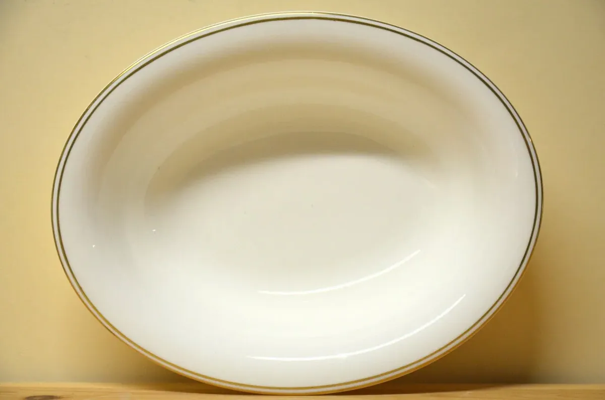 Wedgwood Gold Doric Schüssel oval