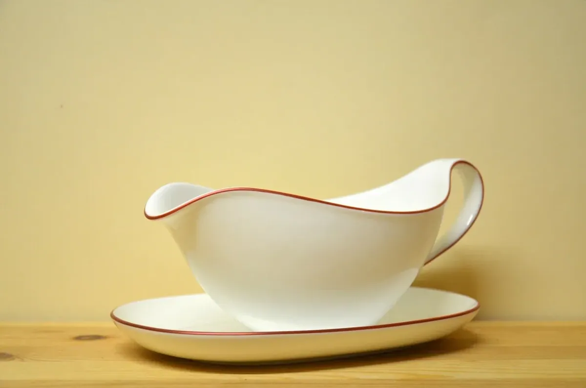 Villeroy & Boch Anmut Rosewood Sauciere mit Untere Neu