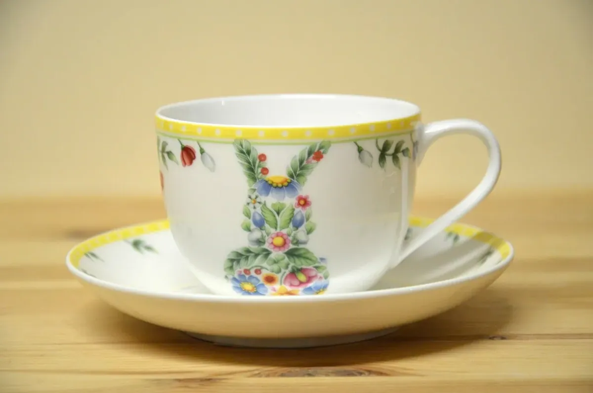 Villeroy & Boch Spring Awakening Blumenwiese Kaffeegedeck mit Hase  NEU