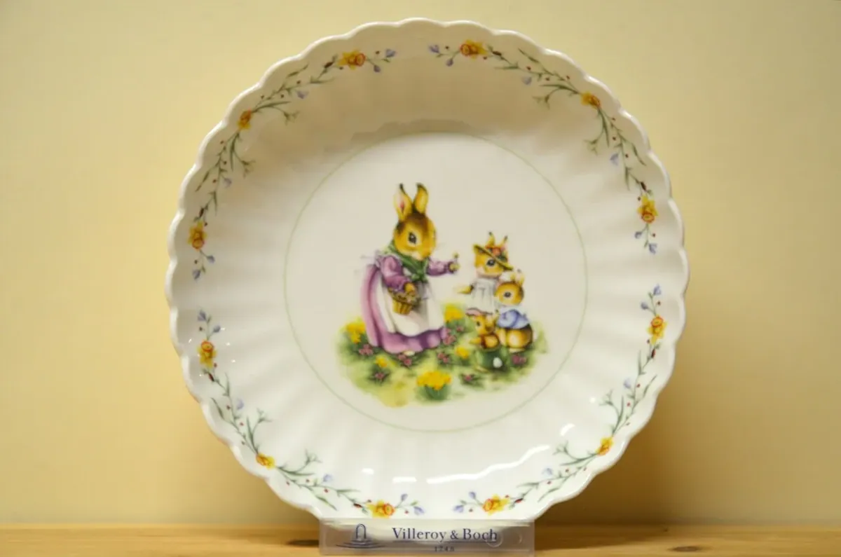 Villeroy & Boch Spring Fantasy  Schale, Mamahase mit den Kindern NEU