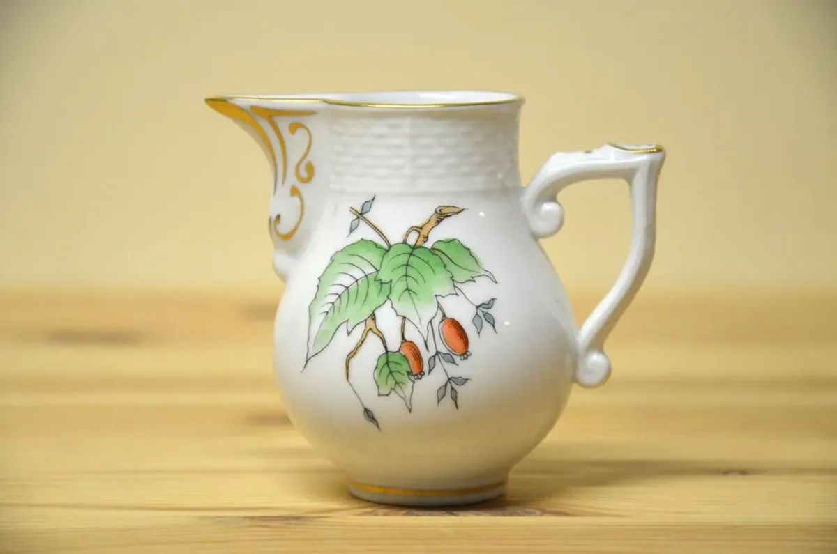 Herend Hagebutte Milchkännchen klein