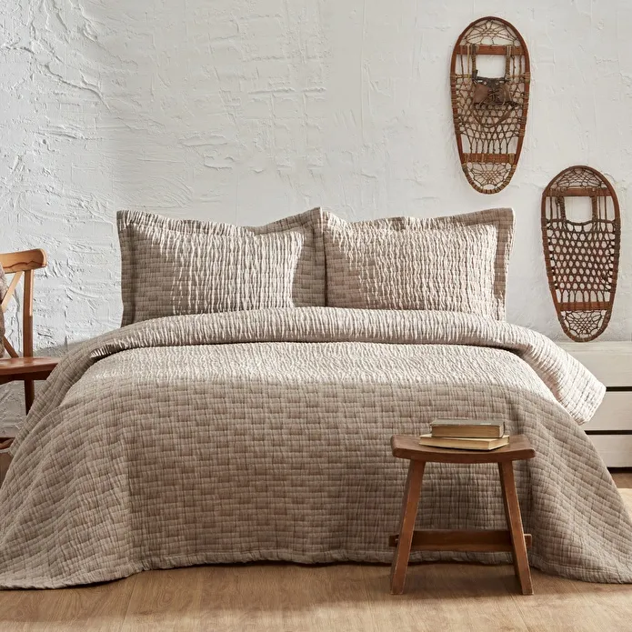 Karaca Home Loretta Tagesdecke für Doppelbett Beige