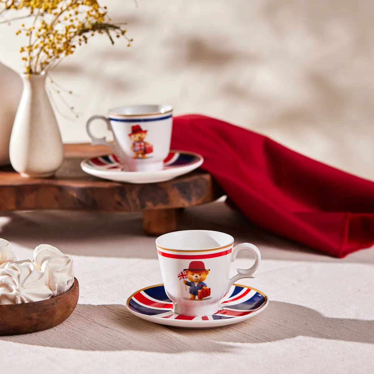 Karaca London 4-teiliges Bone China Espresso-/Türkische Kaffeetassen-Set für 2 Personen, 80 ml, Mehrfarbig
