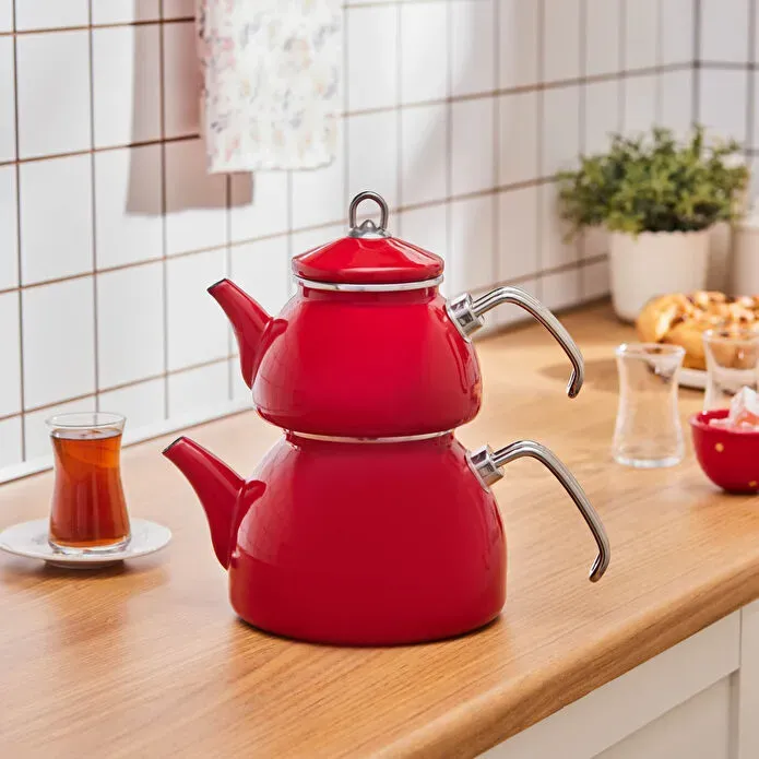 Karaca Loreto Emaille-Teekannen-Set – Rot