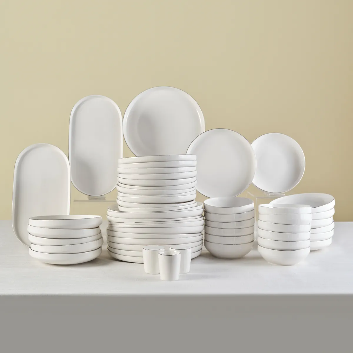 Karaca Stream Bone New Saturn 53-teiliges Tafelservice für 12 Personen – Platin
