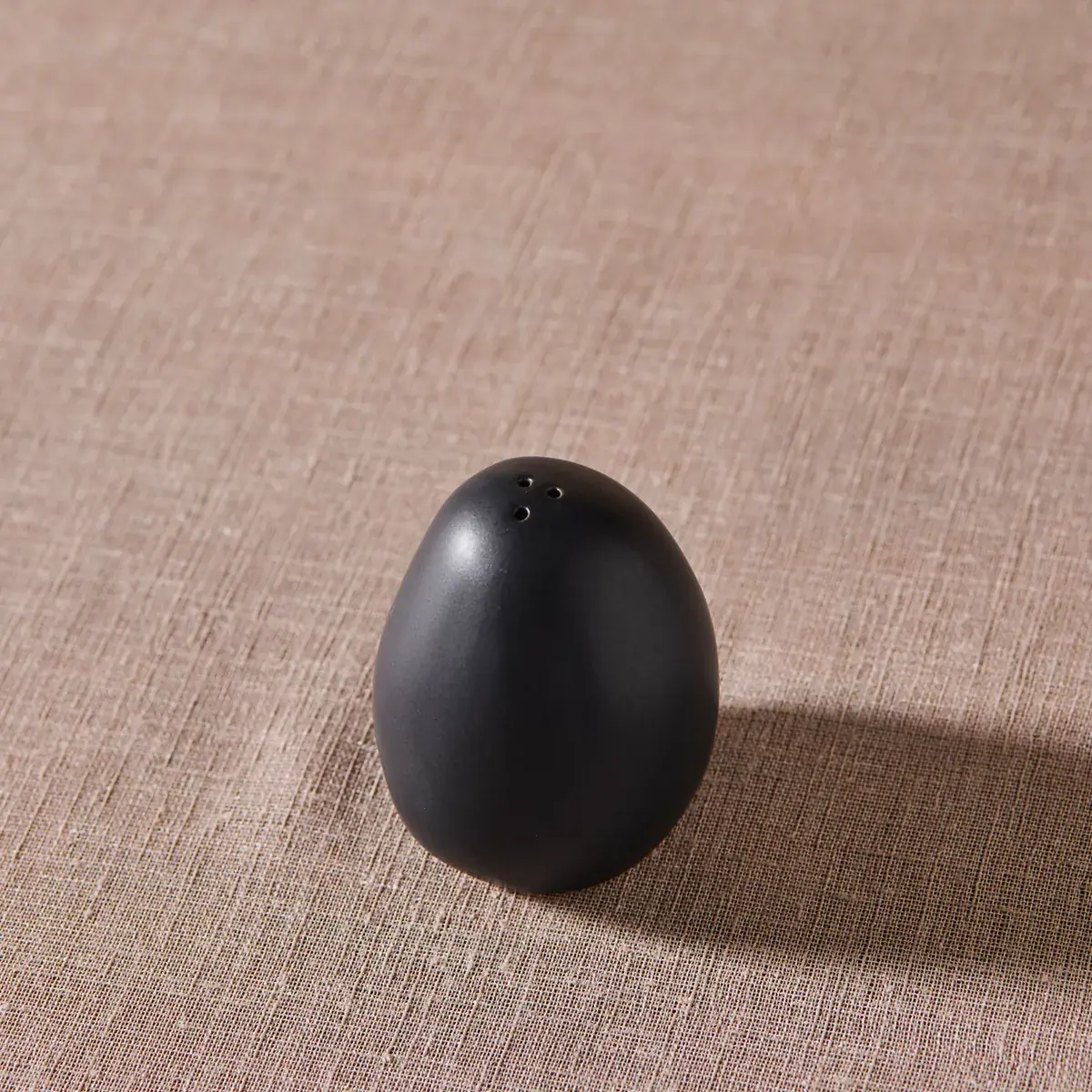 Karaca New Black Galactic Salzstreuer