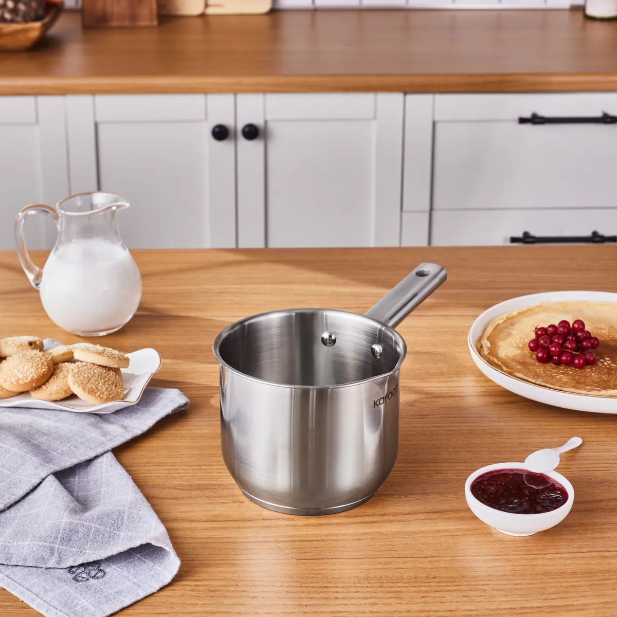 Karaca Elite Edelstahl Milchkanne 14 cm 1,6 L
