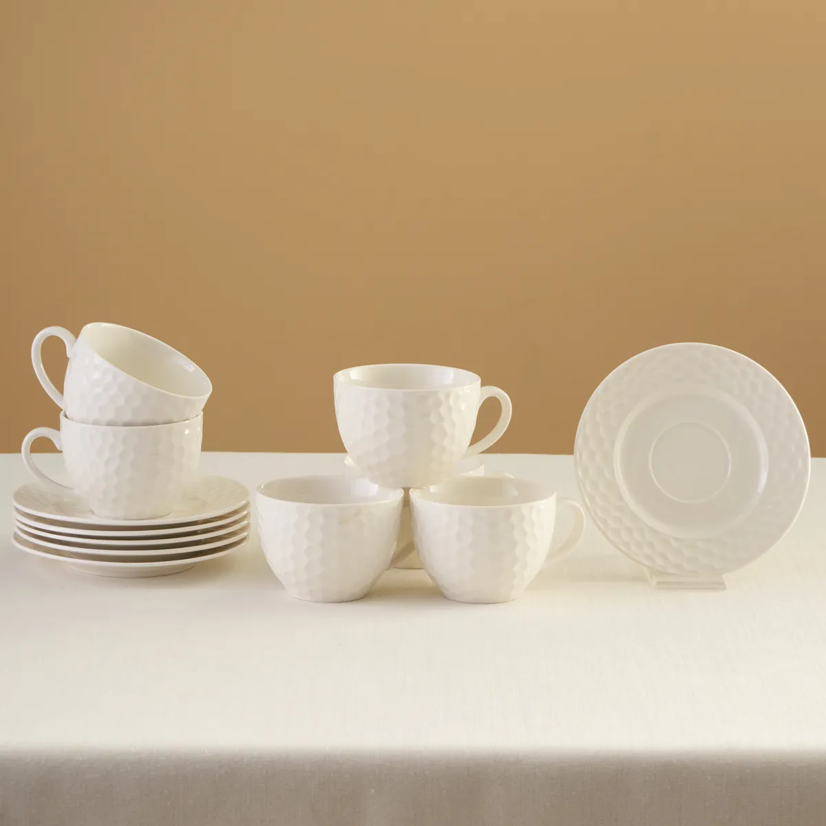 Karaca Nora Embossed Teetassen-Set für 6 Personen, 220 ml