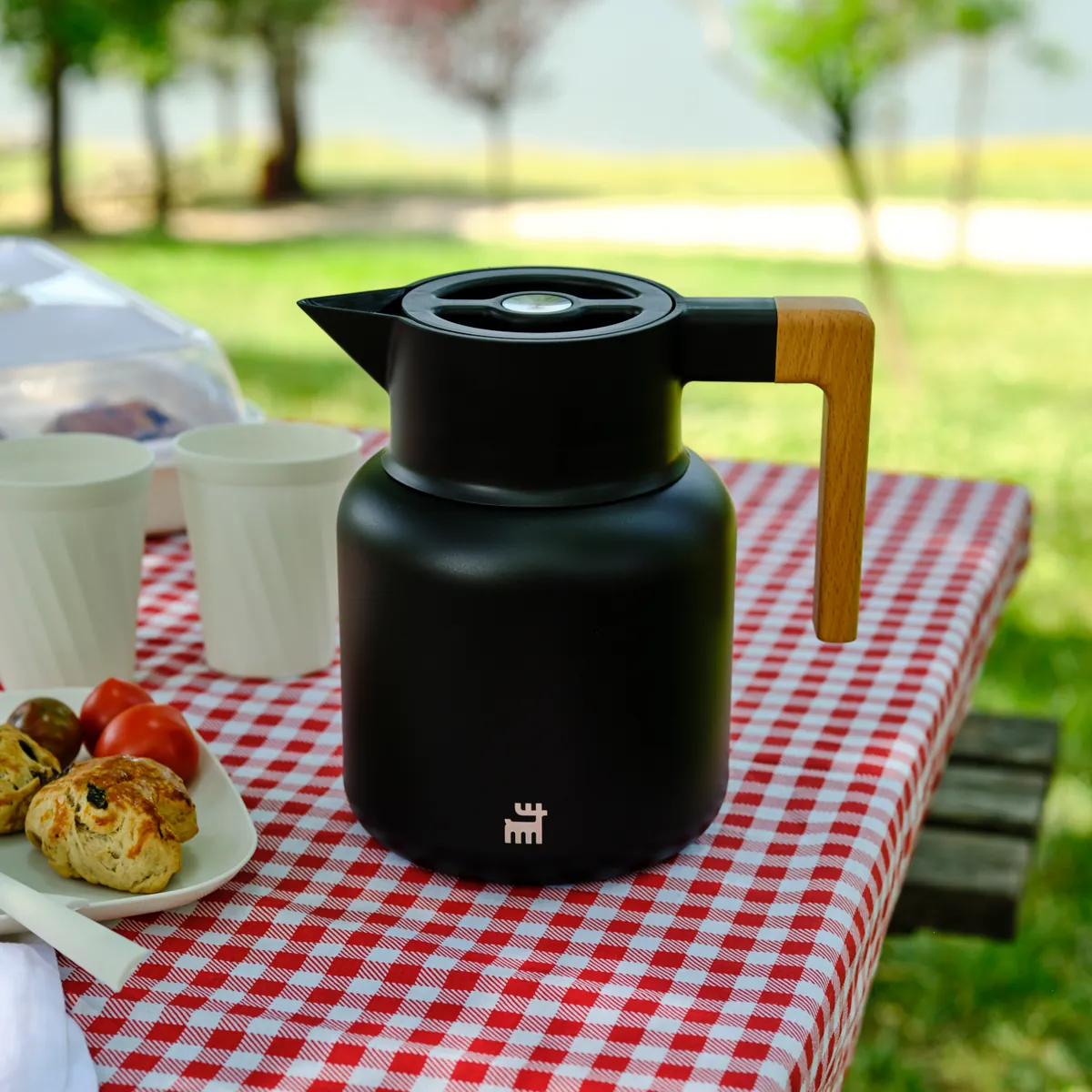 Karaca Corelock Isolierflasche aus Edelstahl, 1,6 l, Schwarz