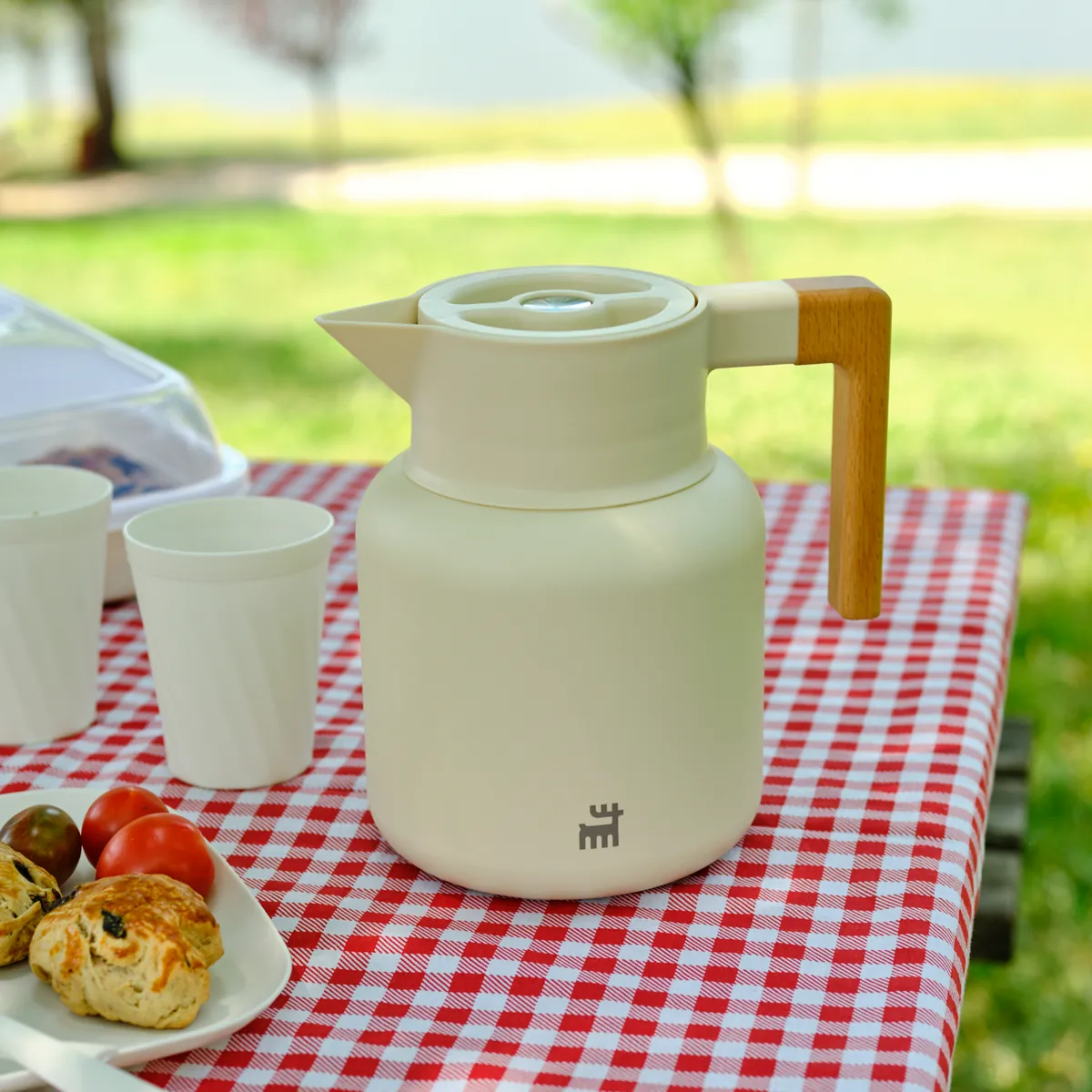 Karaca Corelock Isolierflasche aus Edelstahl, 1,6 l, Creme