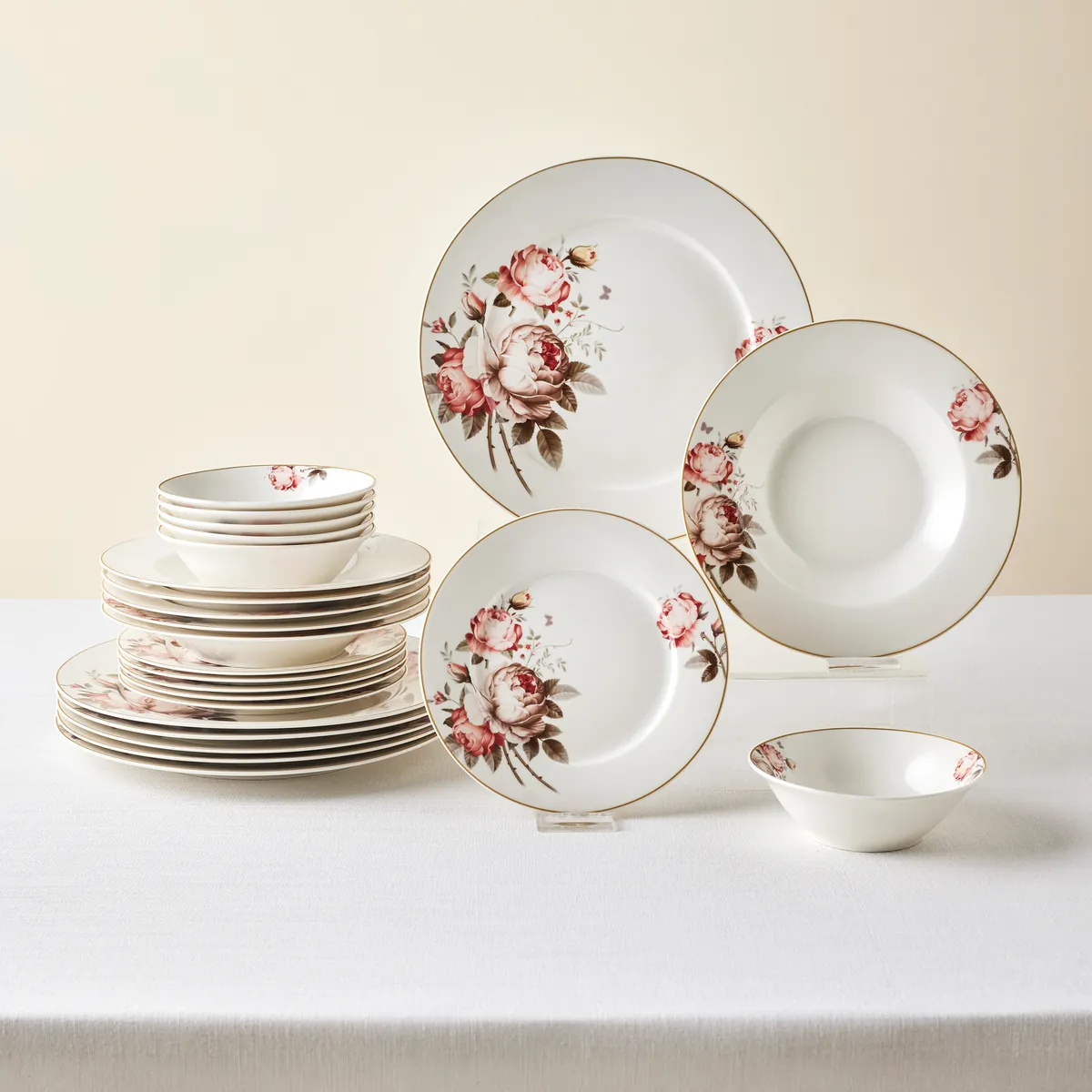 Karaca Bone China Rosie 24-teiliges Tafelservice für 6 Personen, Mehrfarbig