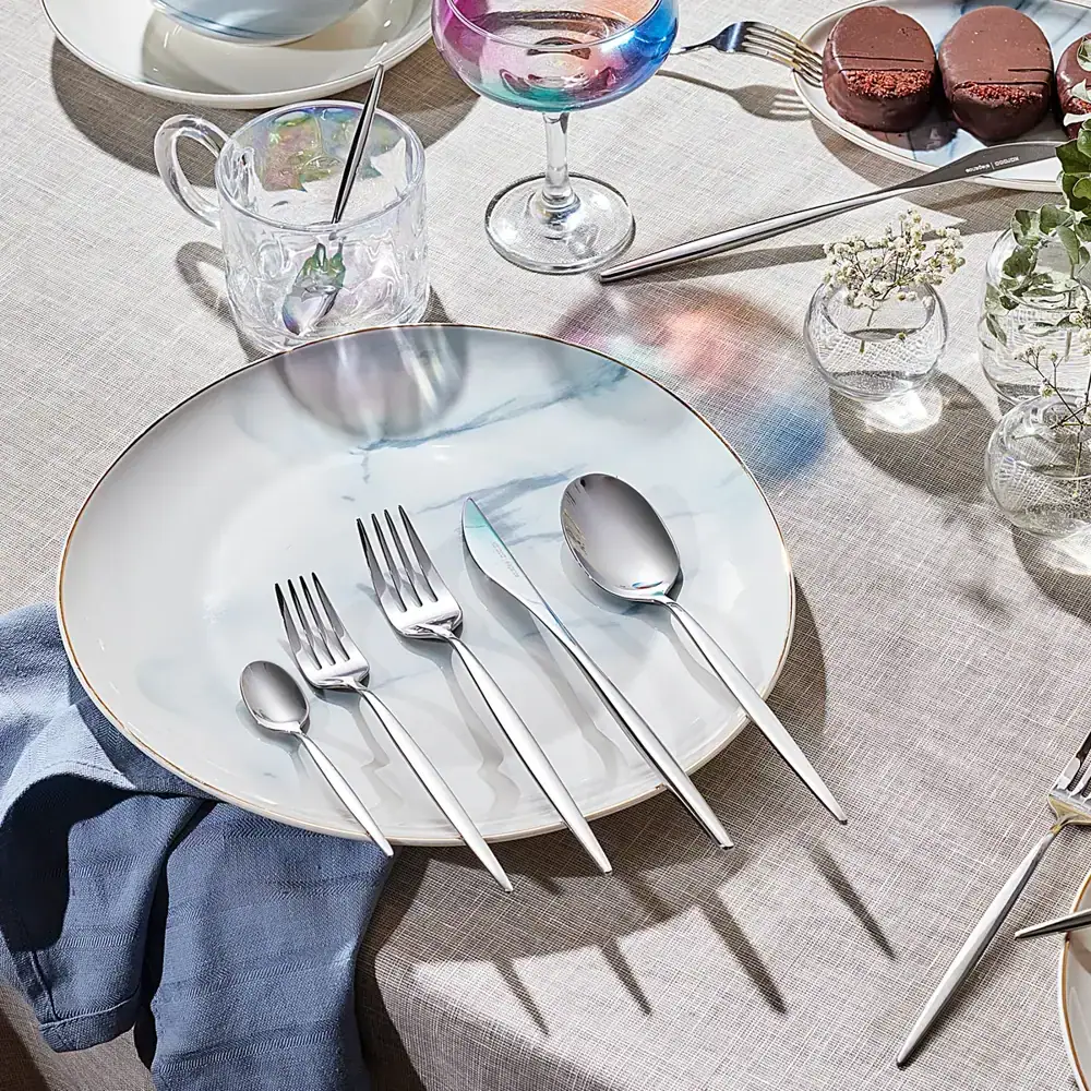 Karaca Lizbon 60-teiliges Besteck-Set für 12 Personen