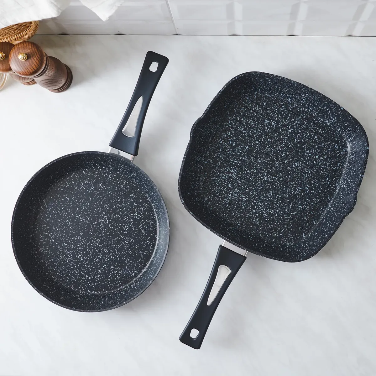 Karaca Defne Bio Granit Pfanne-Grill-Set Schwarz