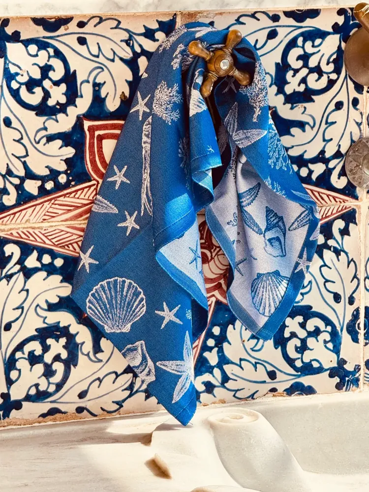 Serviette aus robuster Baumwolle „Mare profondo e blu di Nerano" 50 x 50