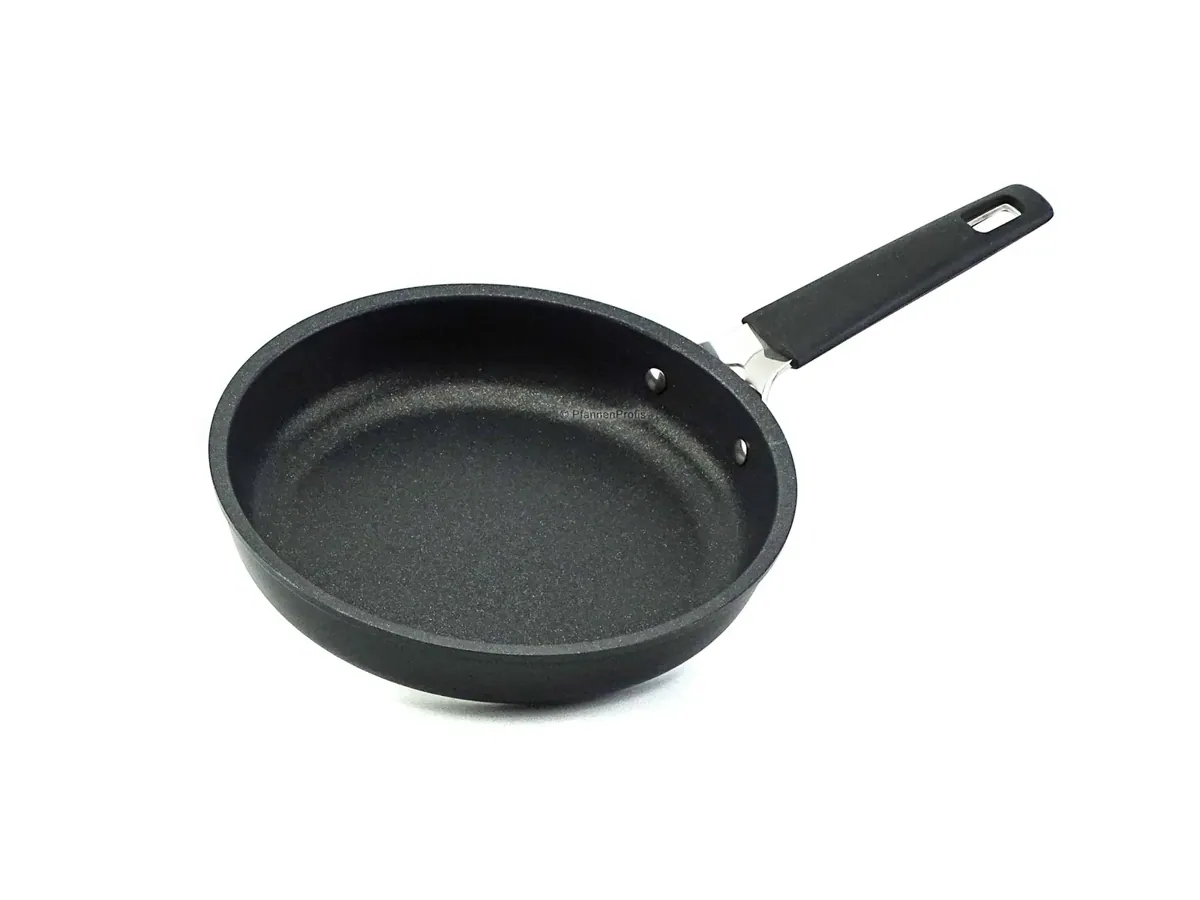 BARAZZONI Bratpfanne 33-CARATI Antihaftpfanne 20 cm mit Silikongriff