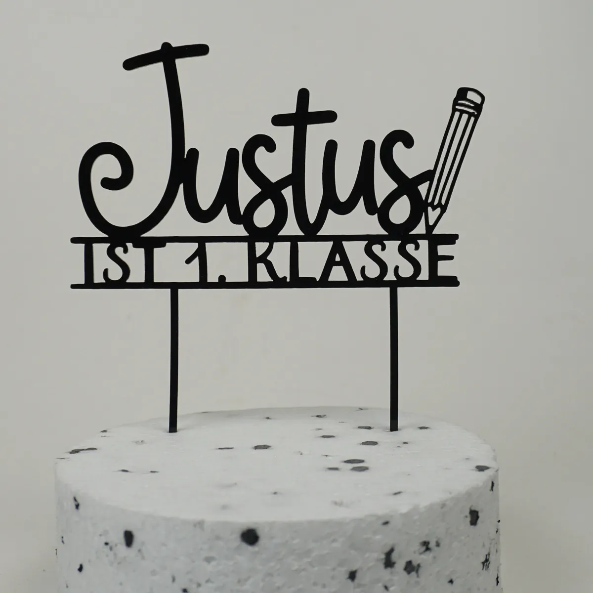 Schulkind NAME "Ist 1. Klasse" - personalisierter Caketopper