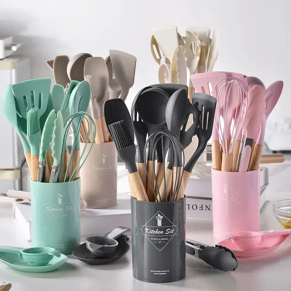 Silikon-Küchenutensilien-Set mit Holzgriffen 12-teilig - Antihaft (5 Farben)