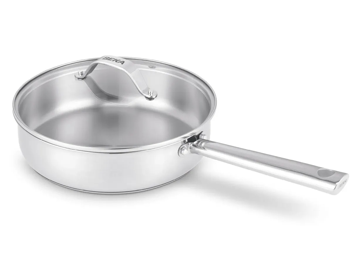 BEKA Schmorpfanne CICLA 24 cm aus recyceltem Edelstahl Pfanne hoch mit Glasdeckel