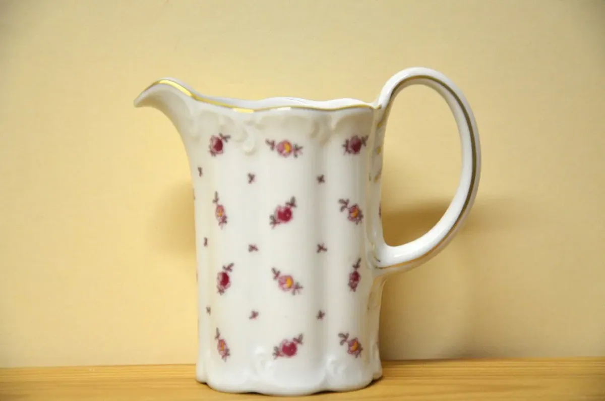 Rosenthal Monbijou Blütenteppich Milchkännchen