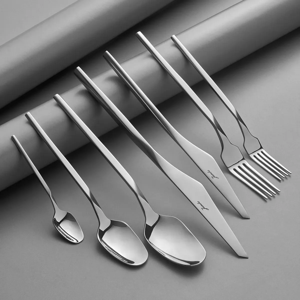 Jumbo 5100 Quarz 84-teiliges Besteckset für 12 Personen